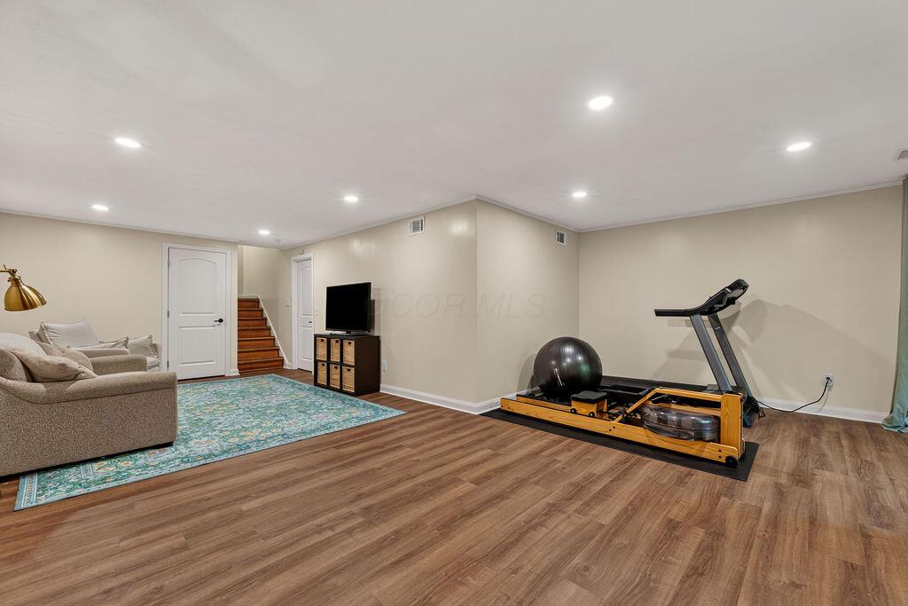 5092 Grasshopper Lane, 4