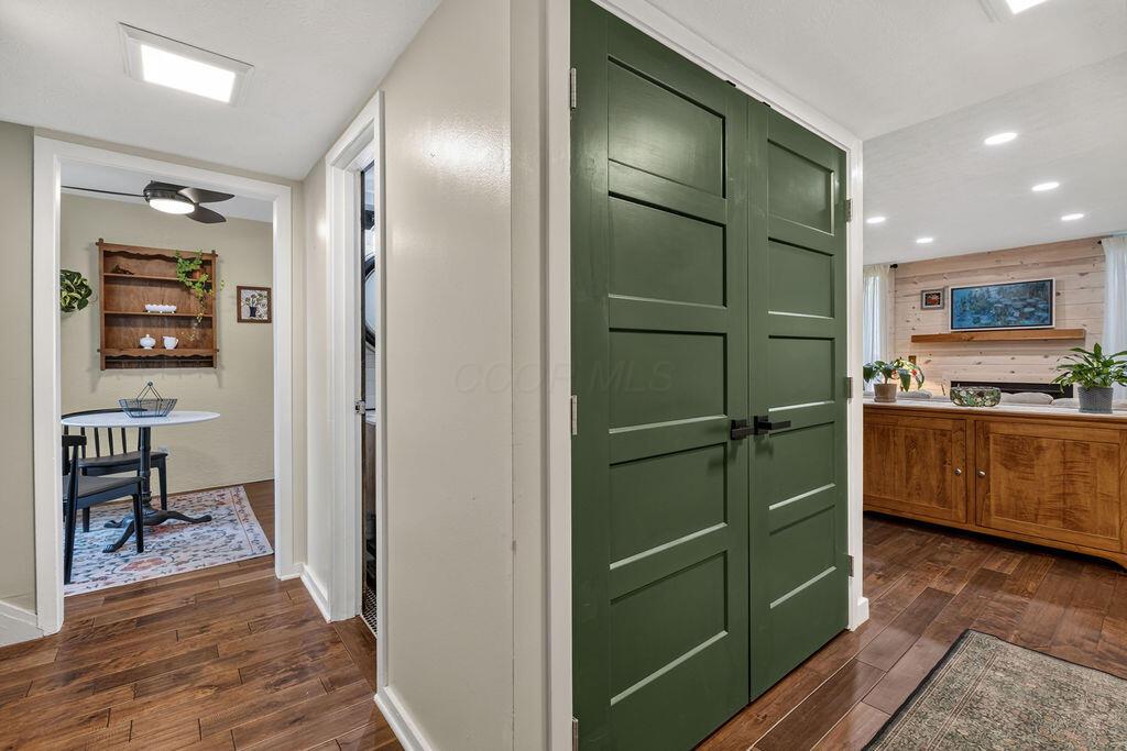 5092 Grasshopper Lane, 4