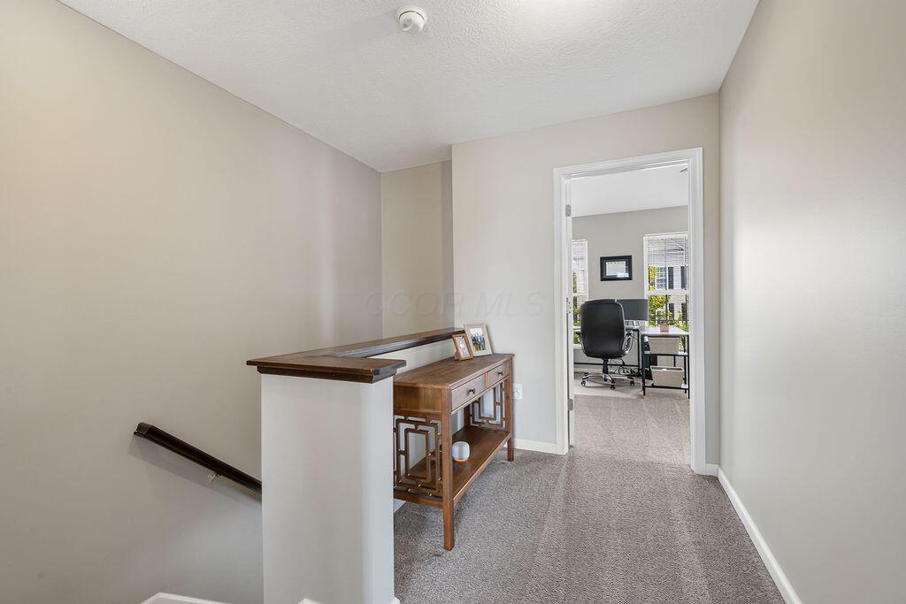 5547 Crystal Falls Street, 46