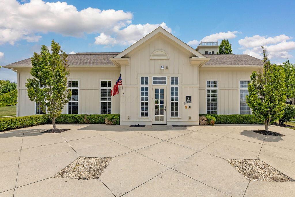 5547 Crystal Falls Street, 46