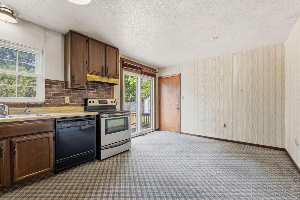 281 Crosslake Court
