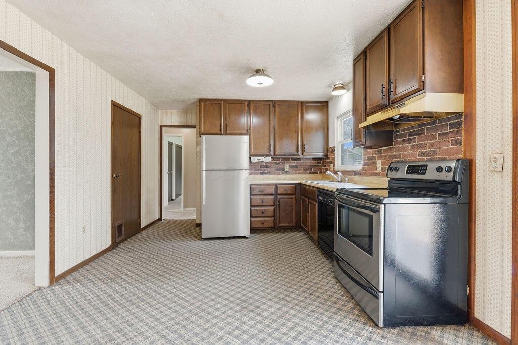 281 Crosslake Court
