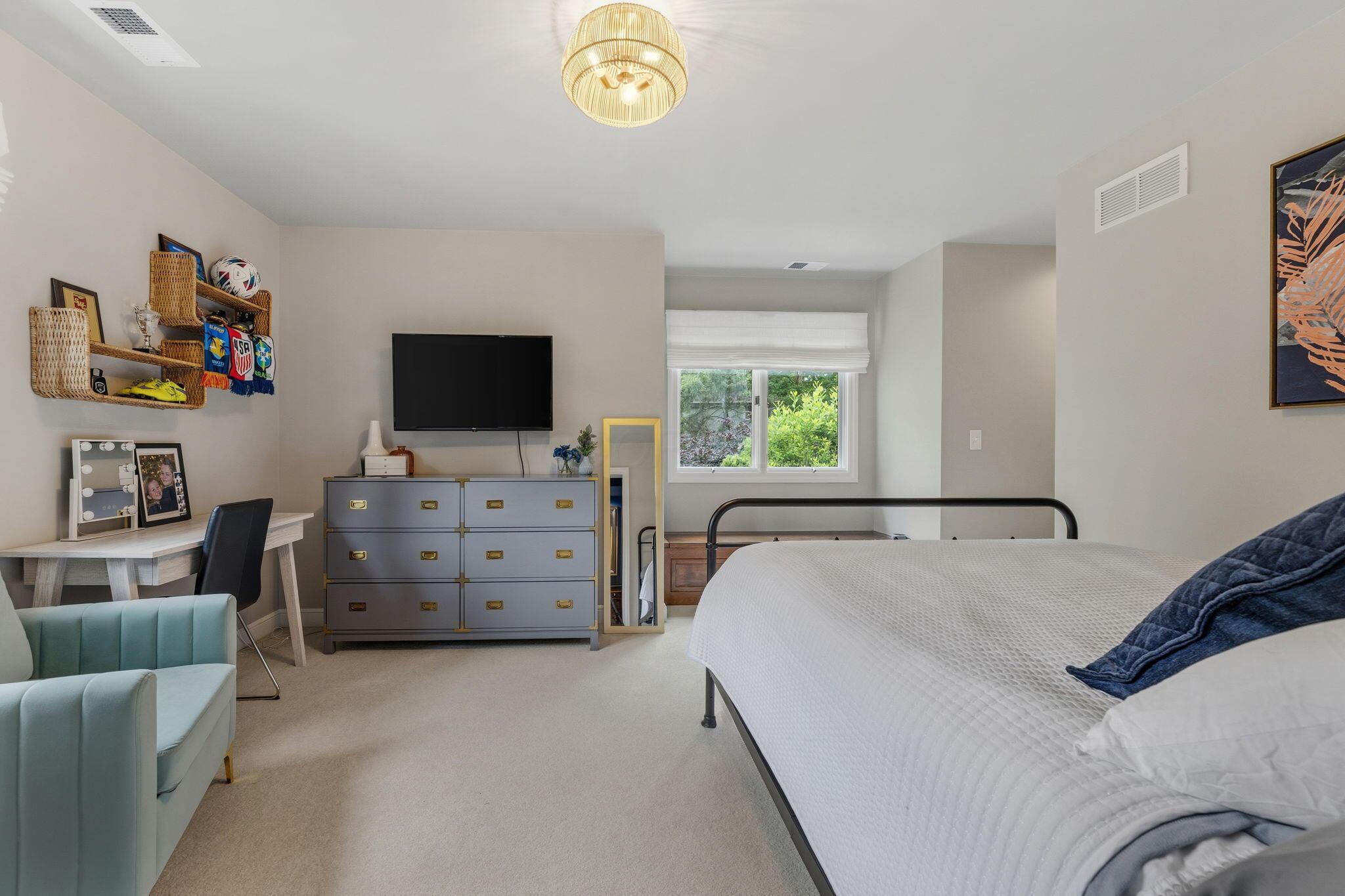 10518 Cardigan Ridge Place