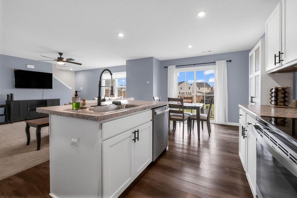464 Professional Parkway