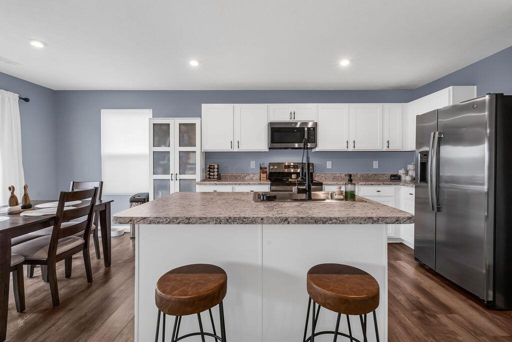 464 Professional Parkway