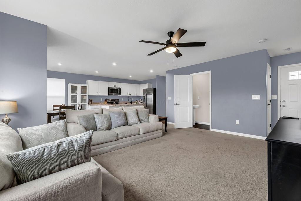 464 Professional Parkway