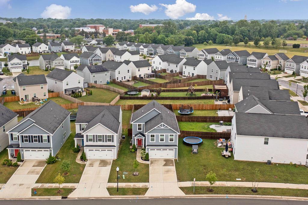 464 Professional Parkway