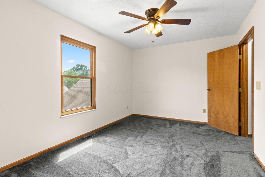 8393 Cliffthorne Way