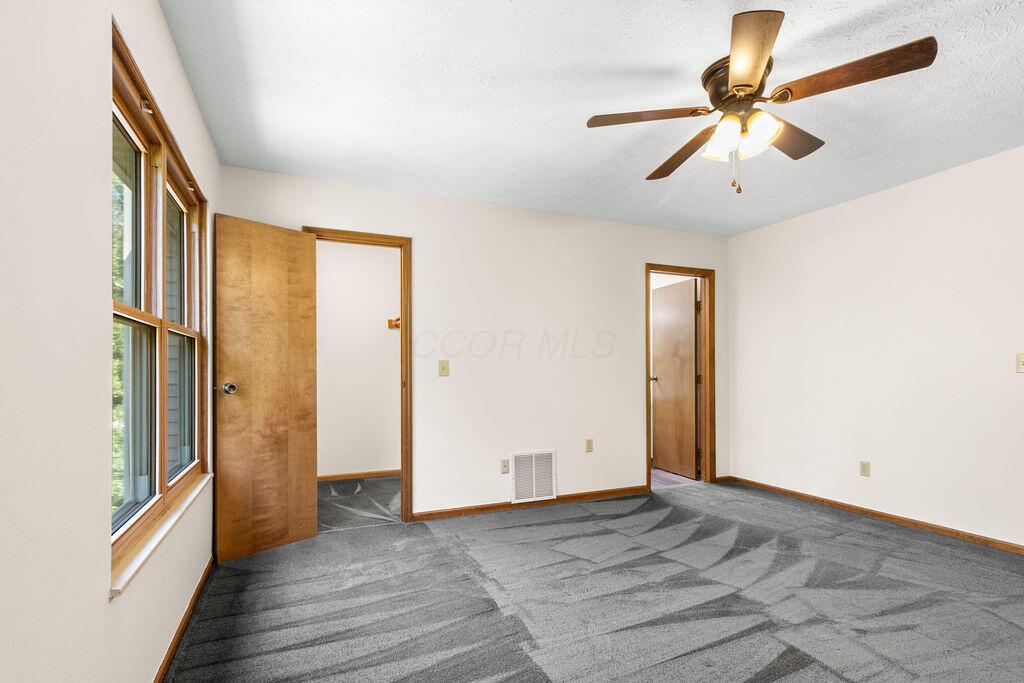 8393 Cliffthorne Way