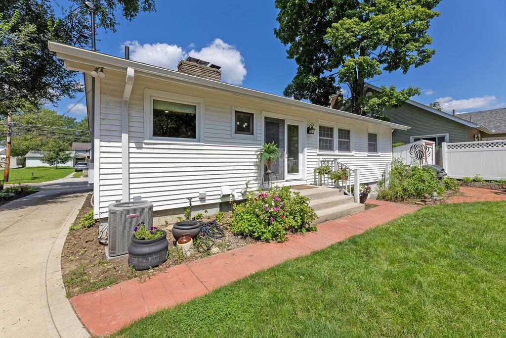165 E College Avenue