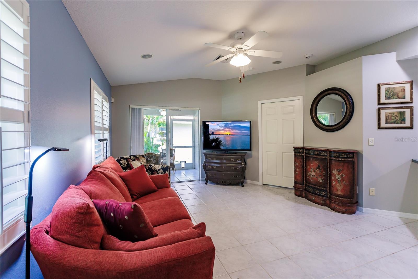 268 51ST STREET CIR E #268