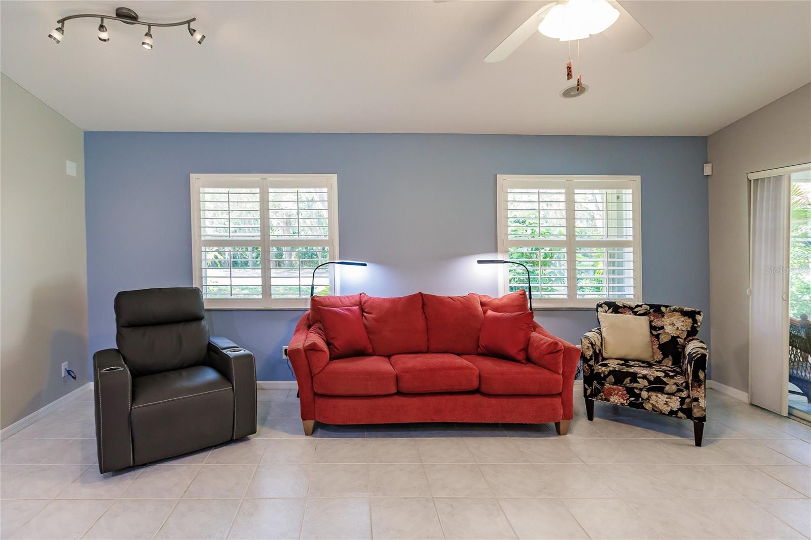 268 51ST STREET CIR E #268