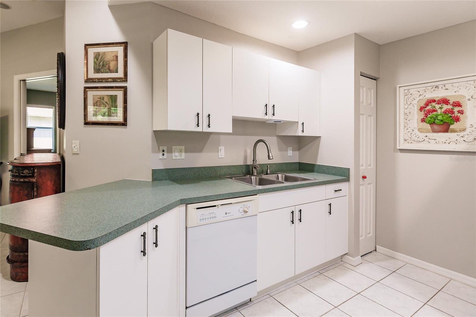 268 51ST STREET CIR E #268