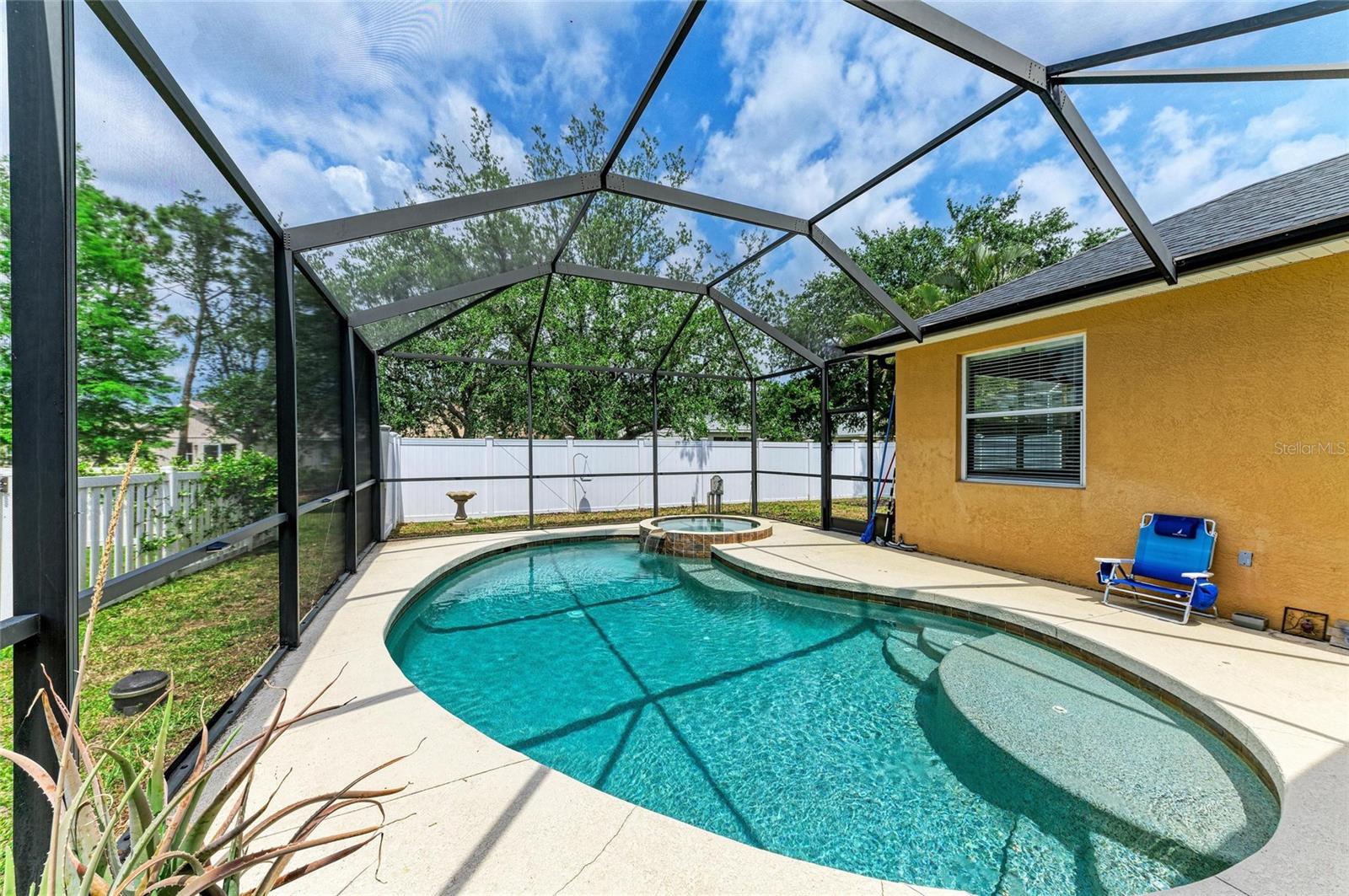 6546 BLUE GROSBEAK CIR