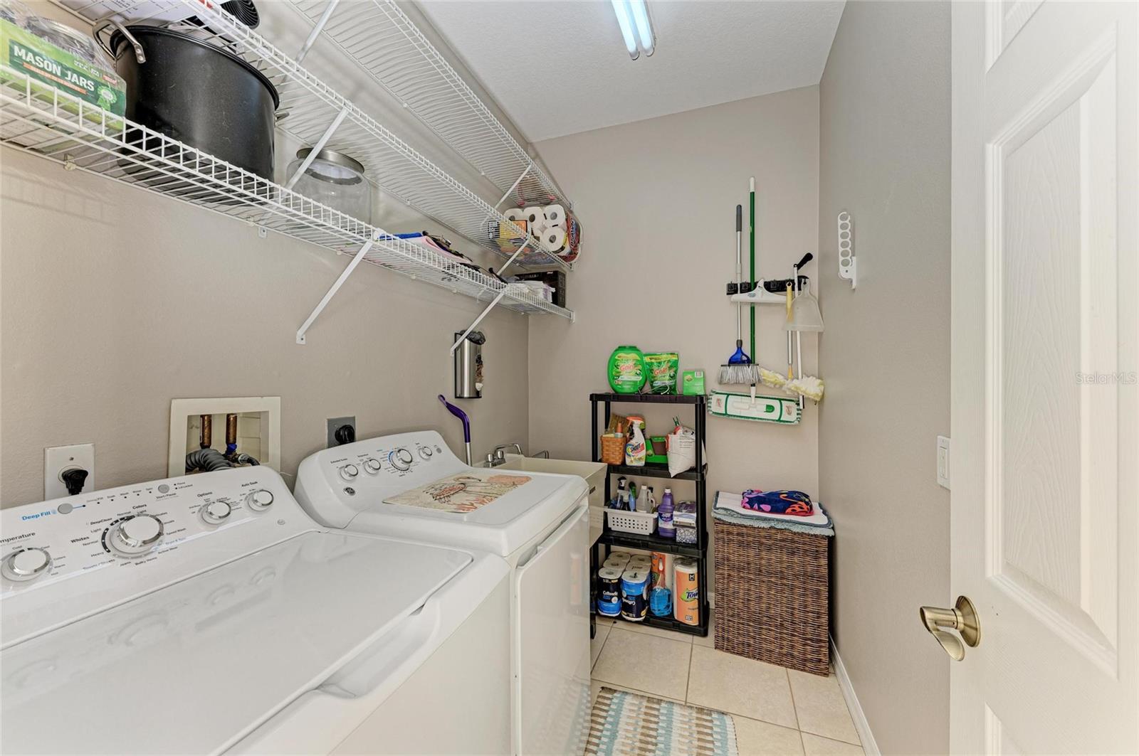 6546 BLUE GROSBEAK CIR