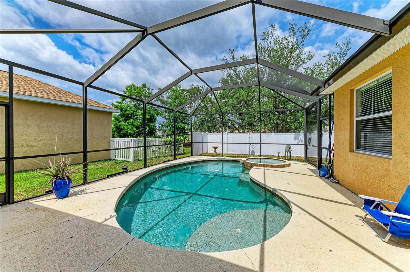 6546 BLUE GROSBEAK CIR