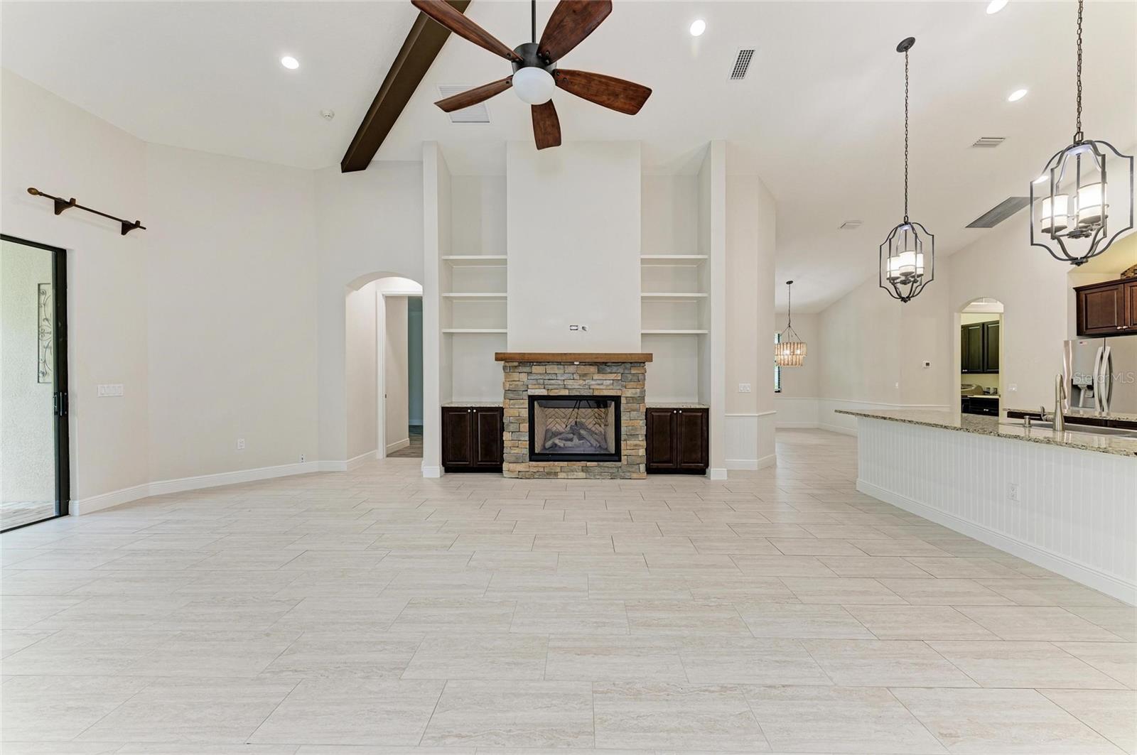 535 HONEYFLOWER LOOP