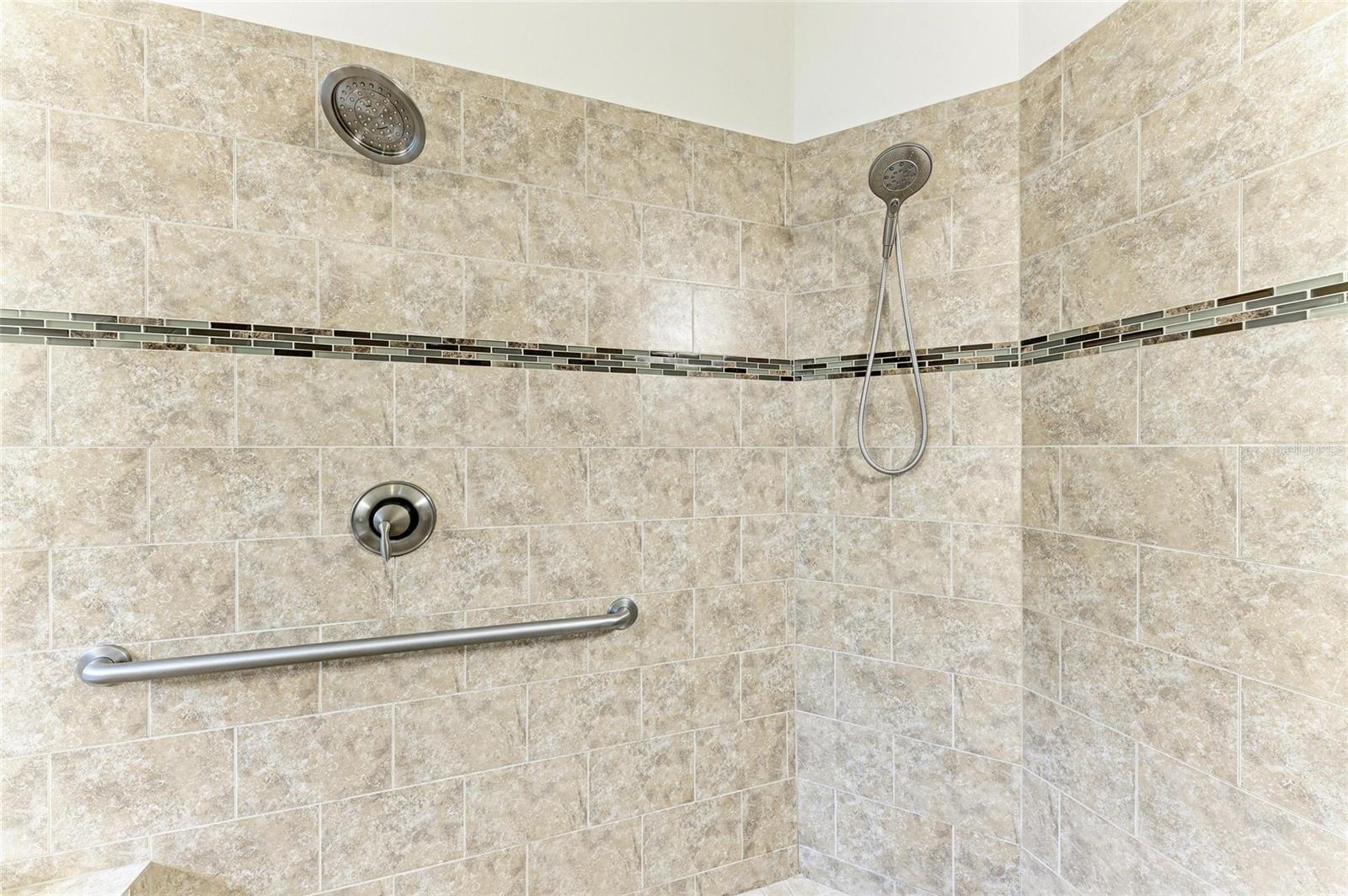 535 HONEYFLOWER LOOP