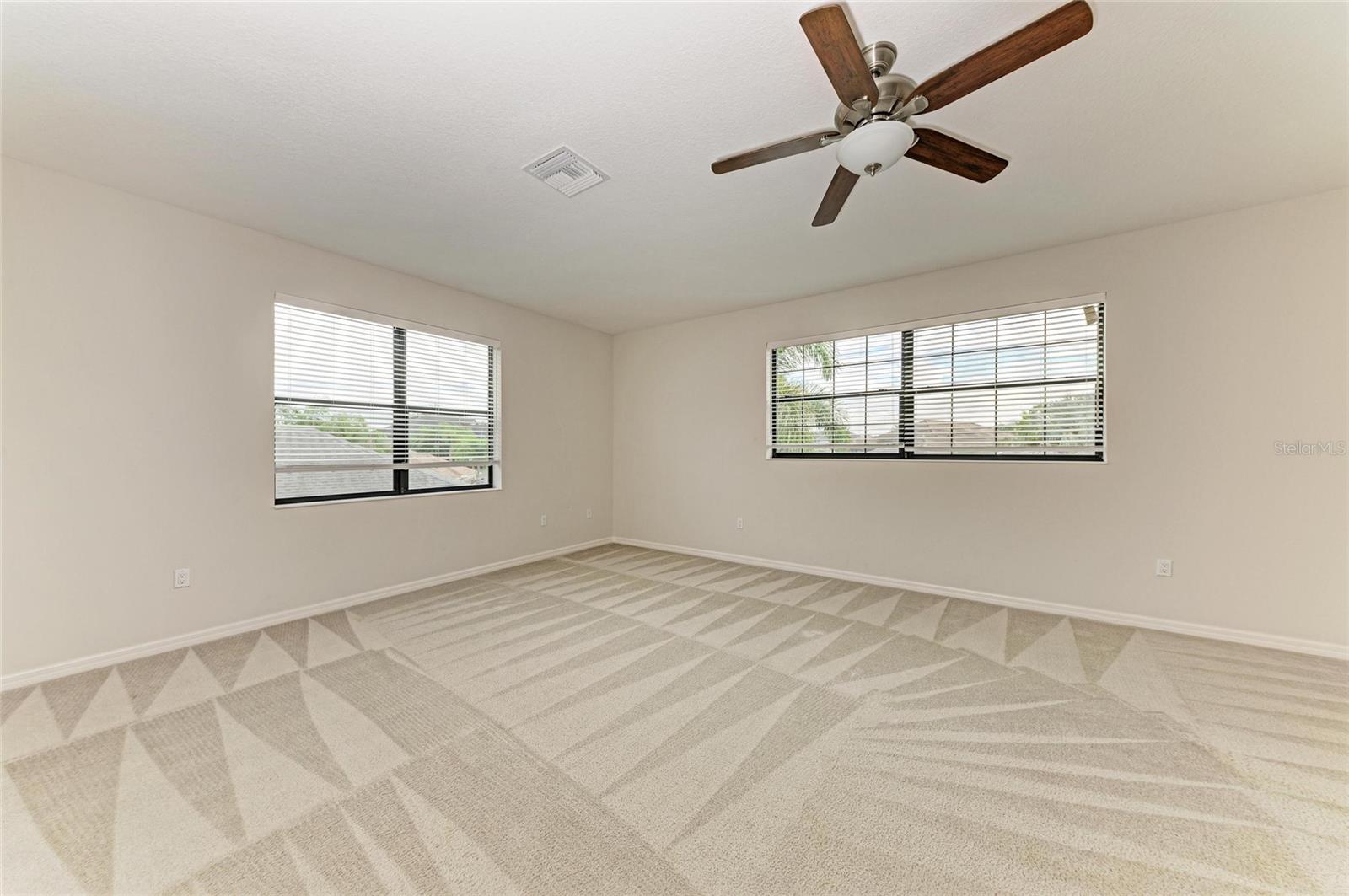 535 HONEYFLOWER LOOP