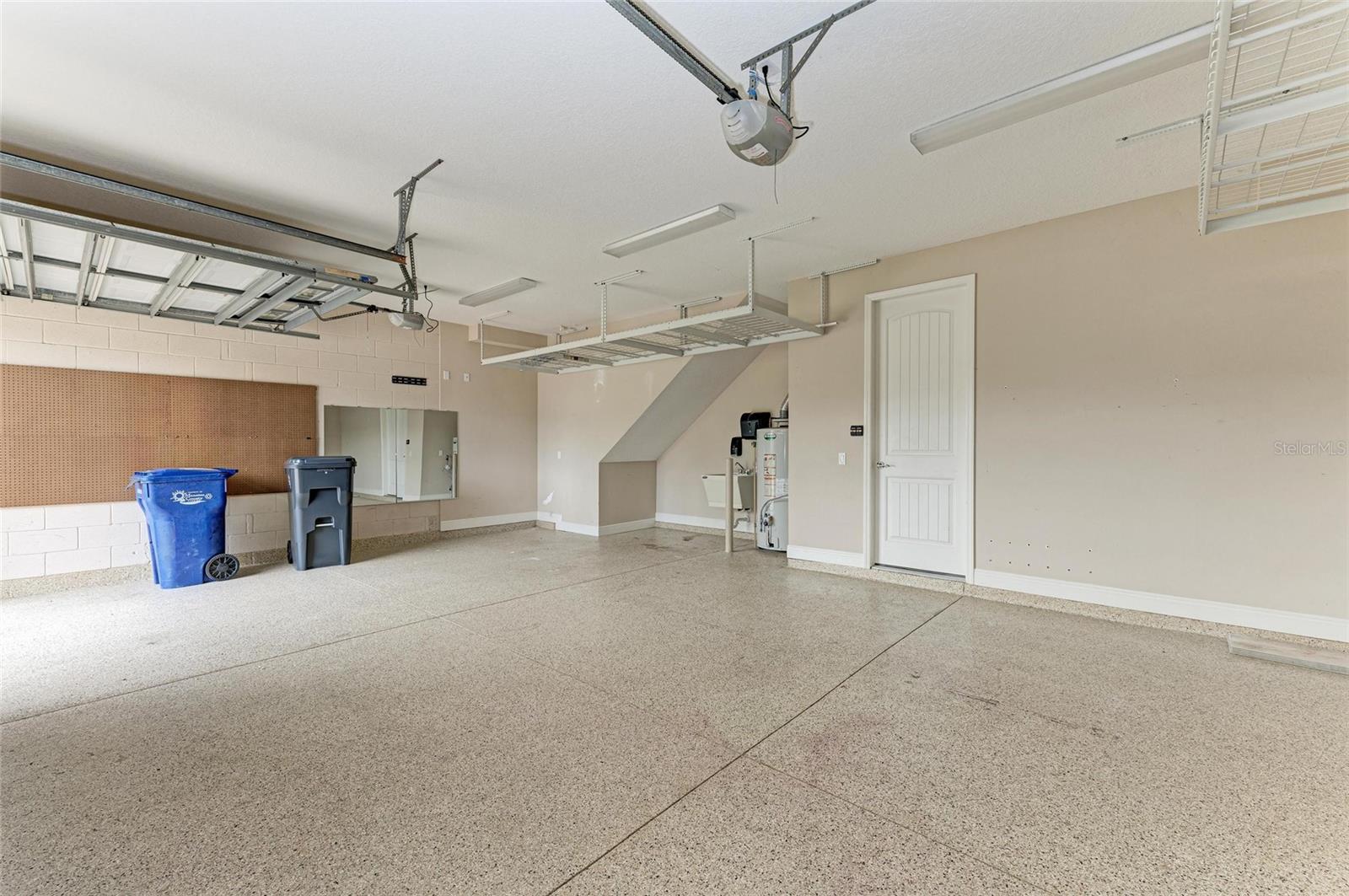 535 HONEYFLOWER LOOP