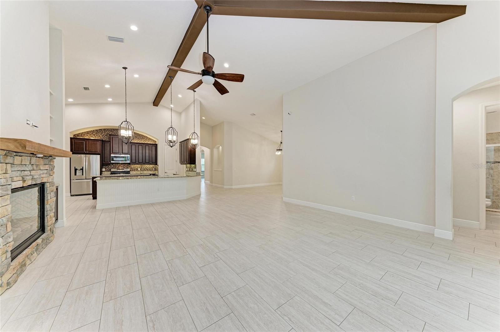 535 HONEYFLOWER LOOP