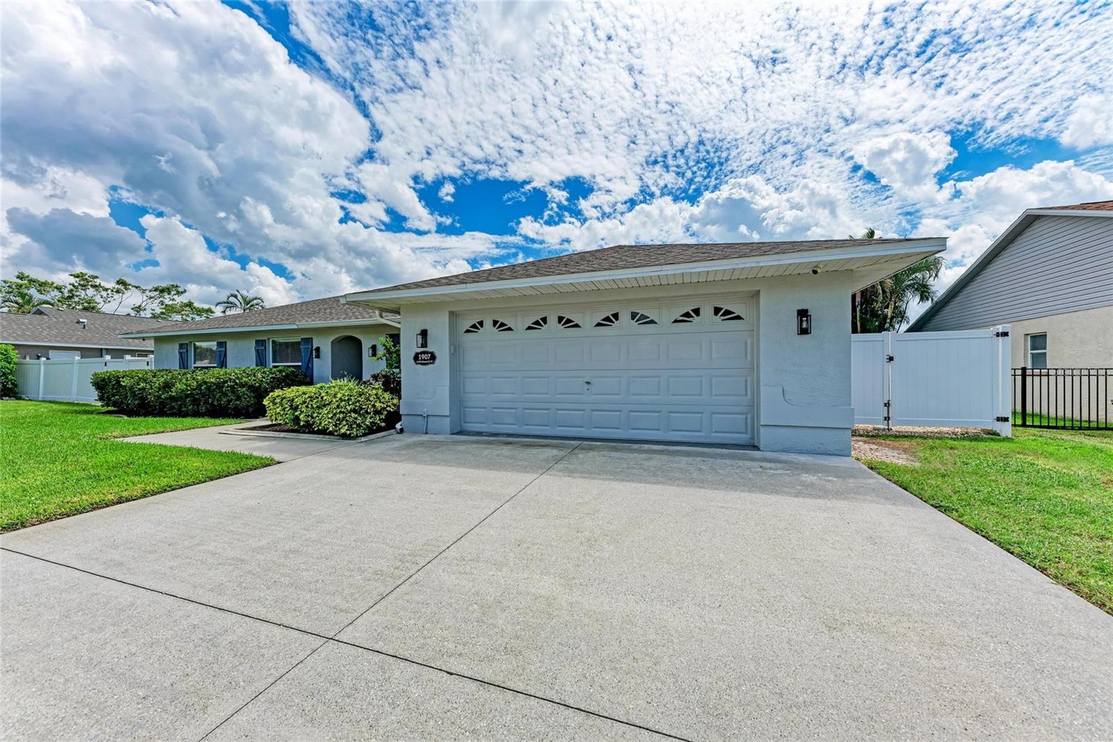 1907 14TH STREET CT W