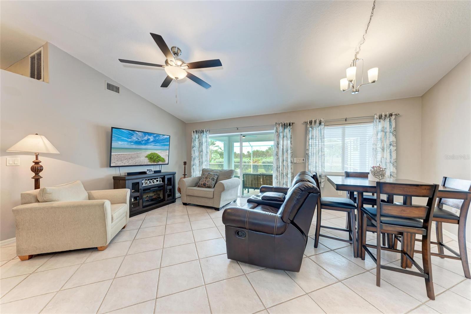 1907 14TH STREET CT W