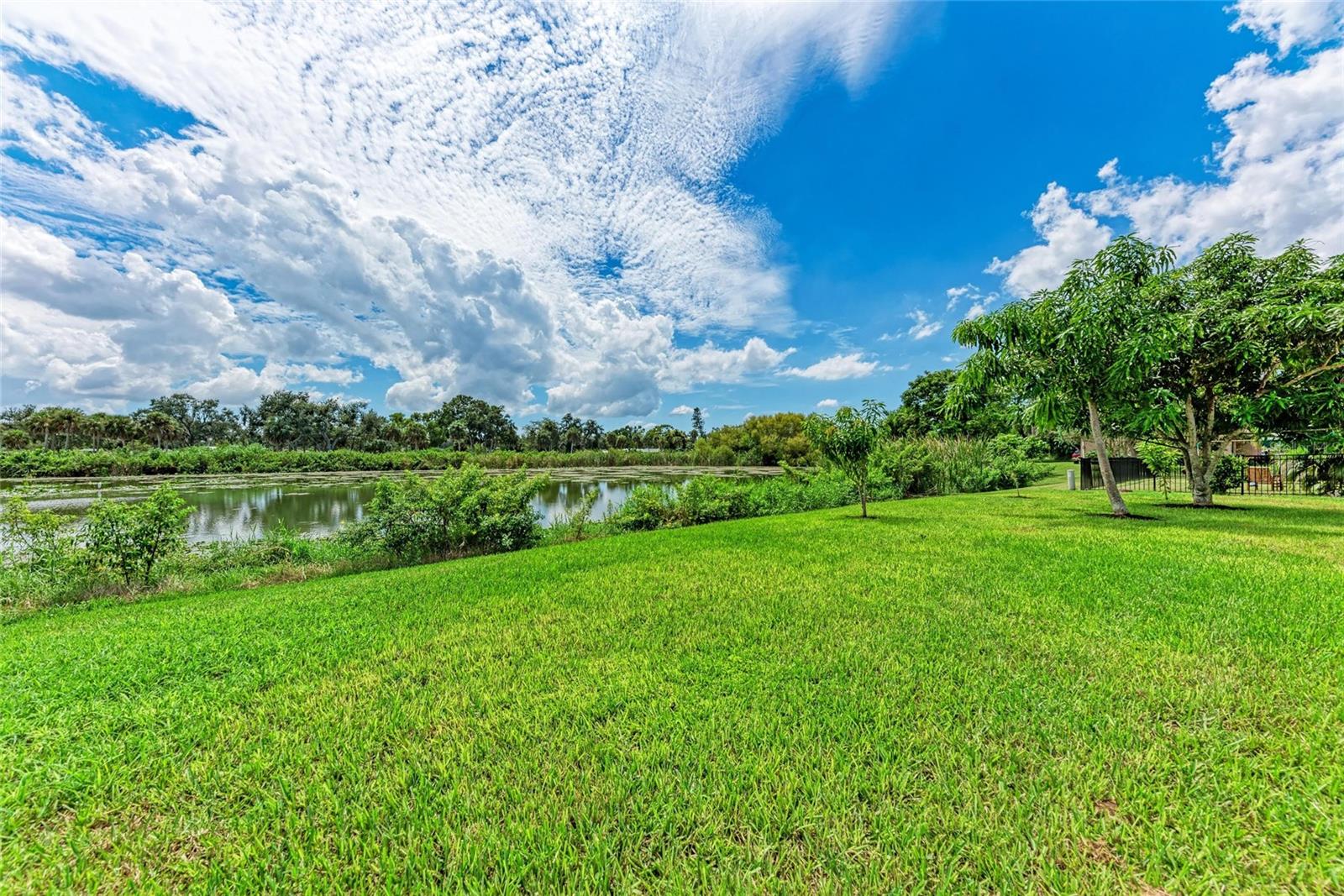 1907 14TH STREET CT W