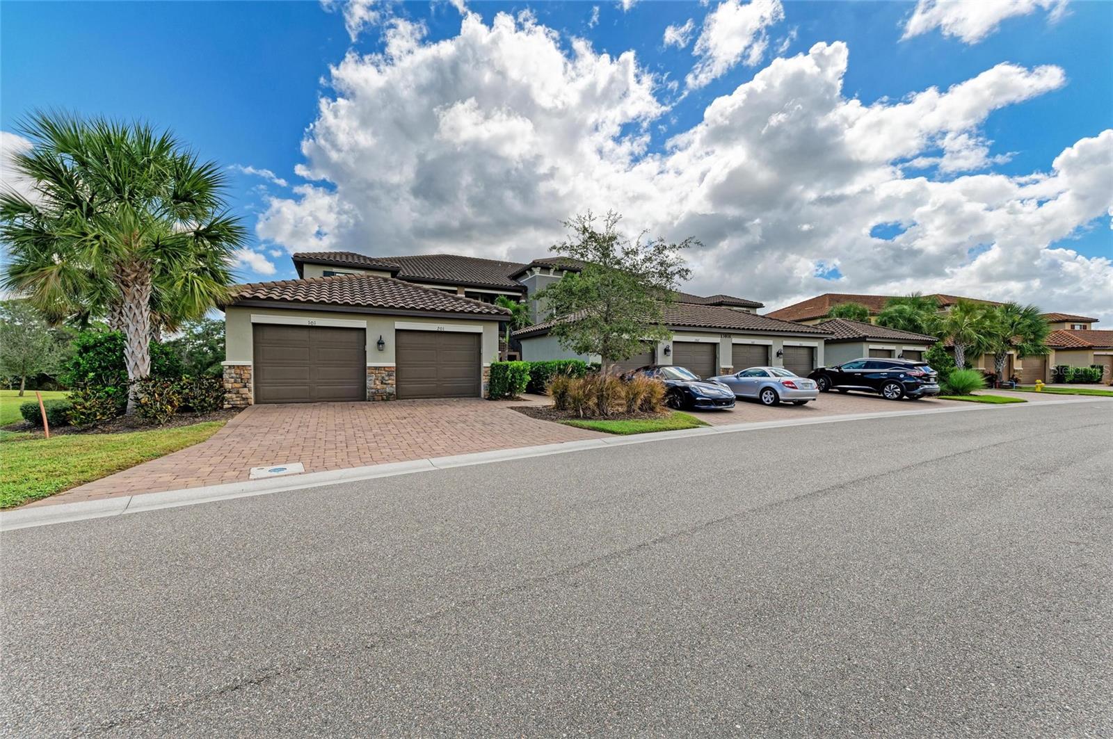 13816 MESSINA LOOP #201