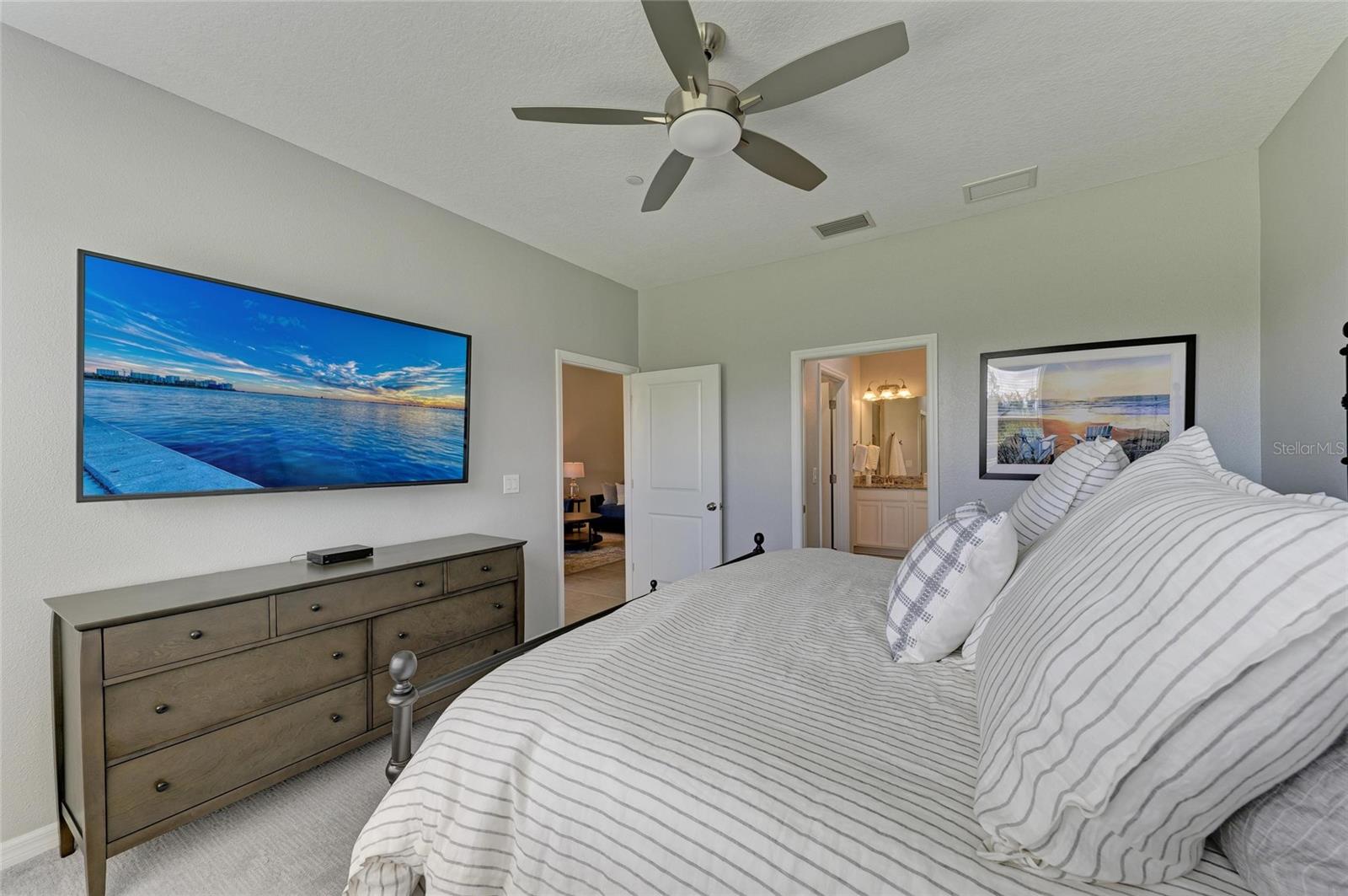 13816 MESSINA LOOP #201