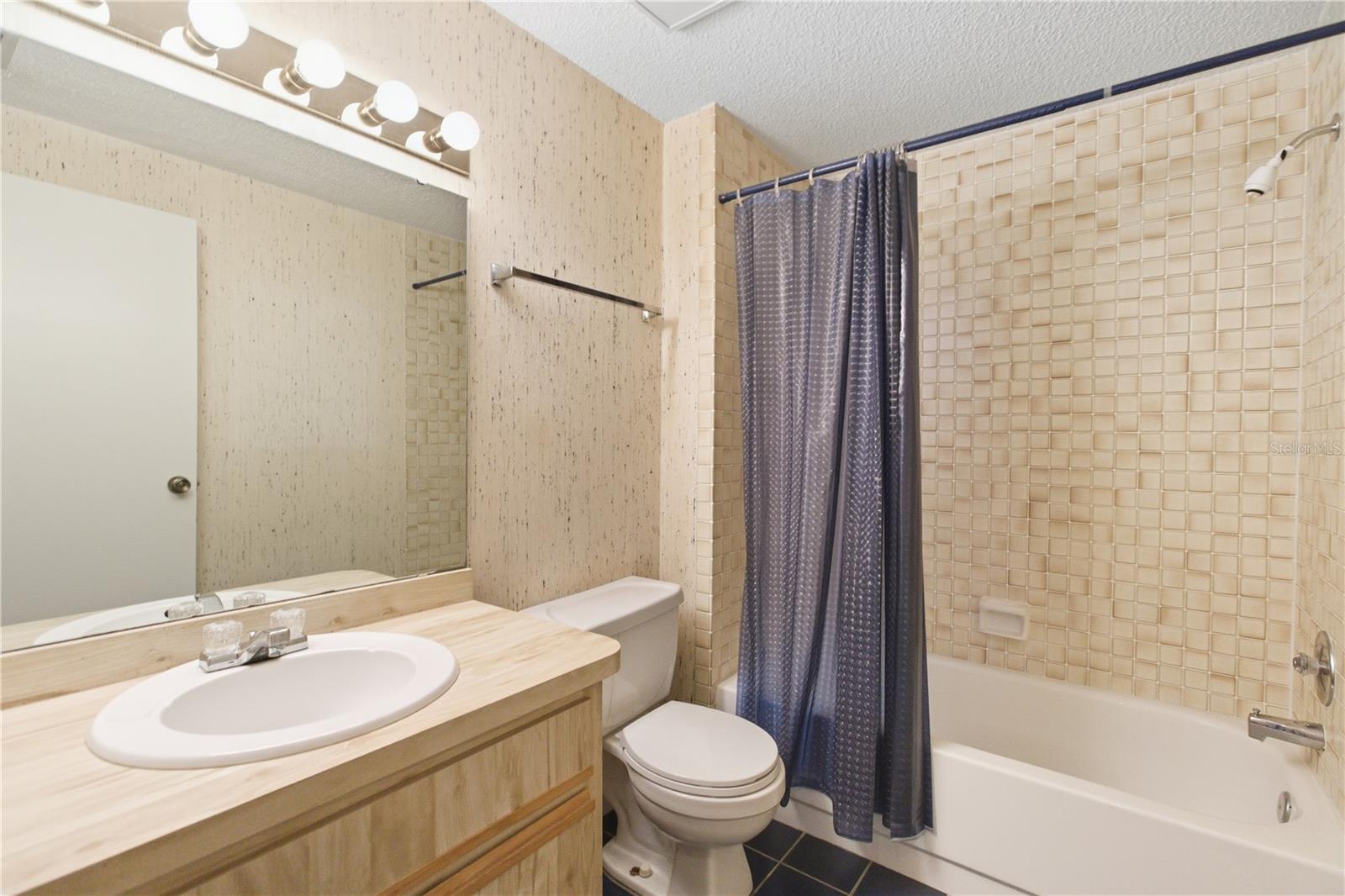 5908 36TH AVENUE CIR W