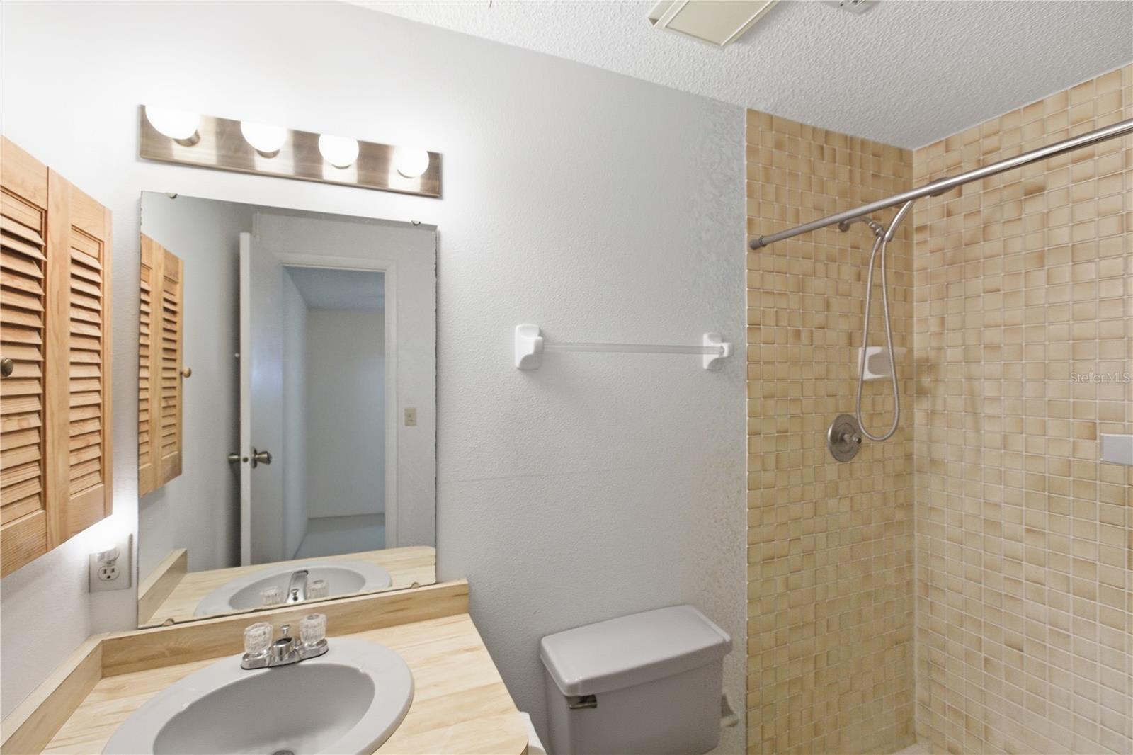 5908 36TH AVENUE CIR W