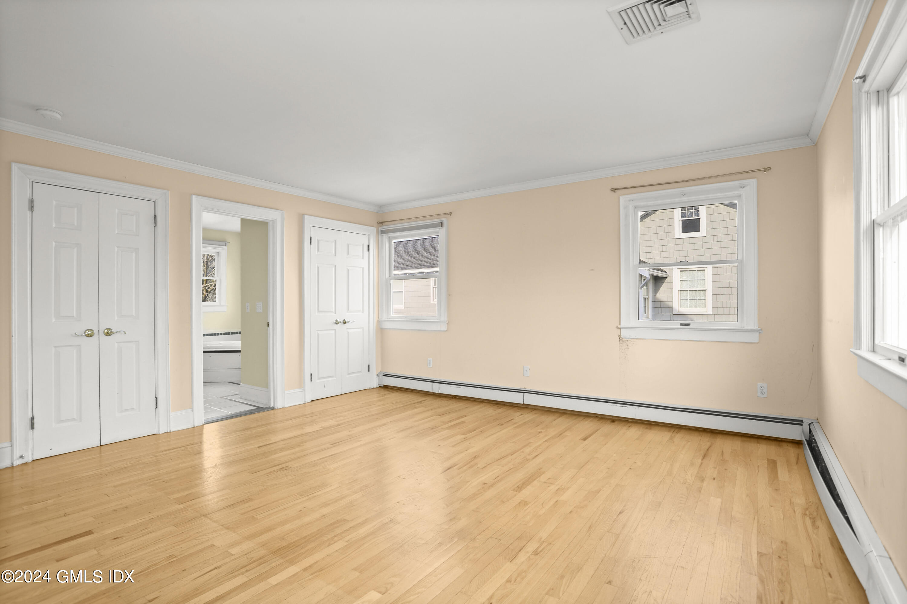 26 Lincoln Avenue