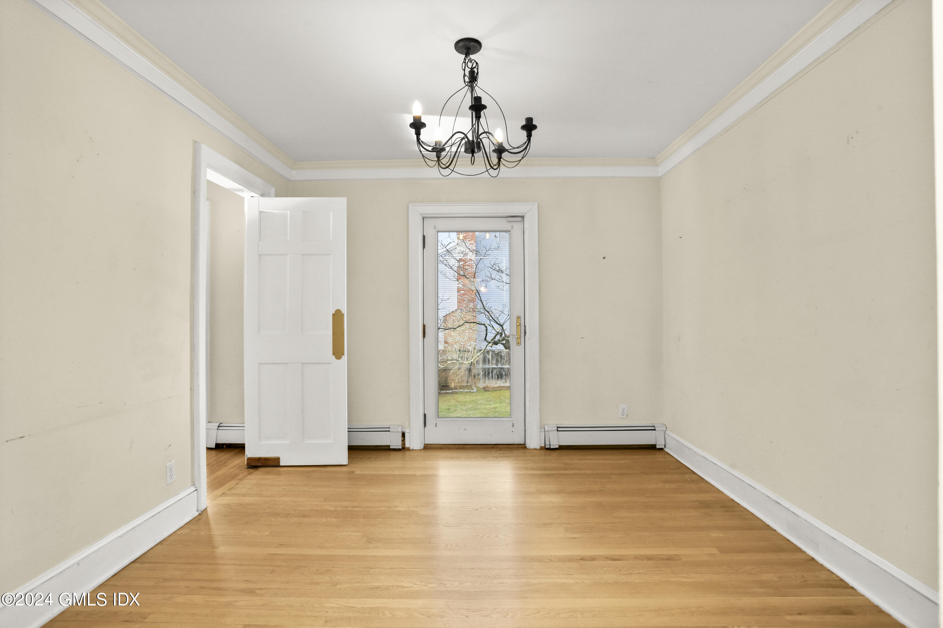 26 Lincoln Avenue