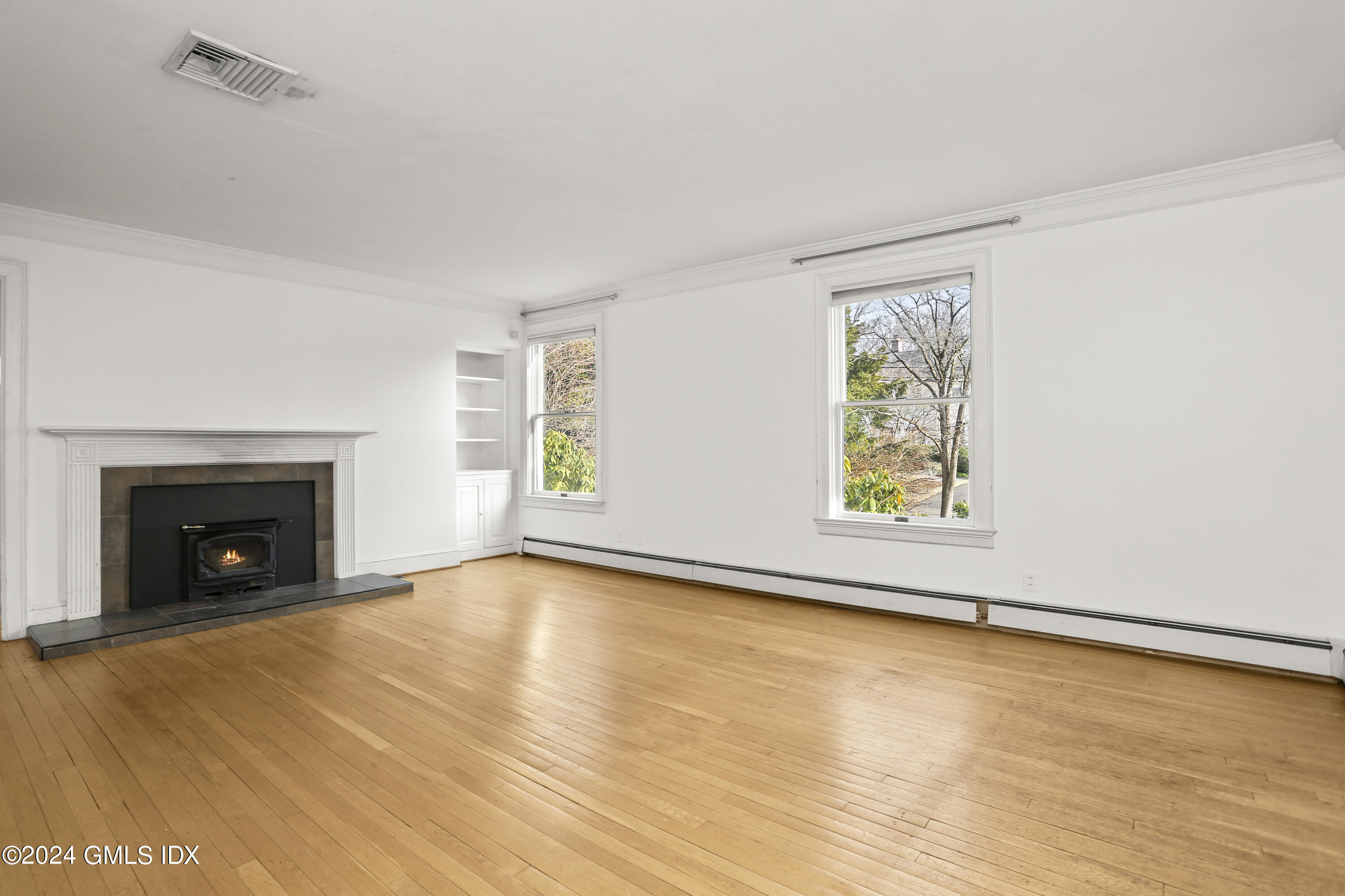 26 Lincoln Avenue