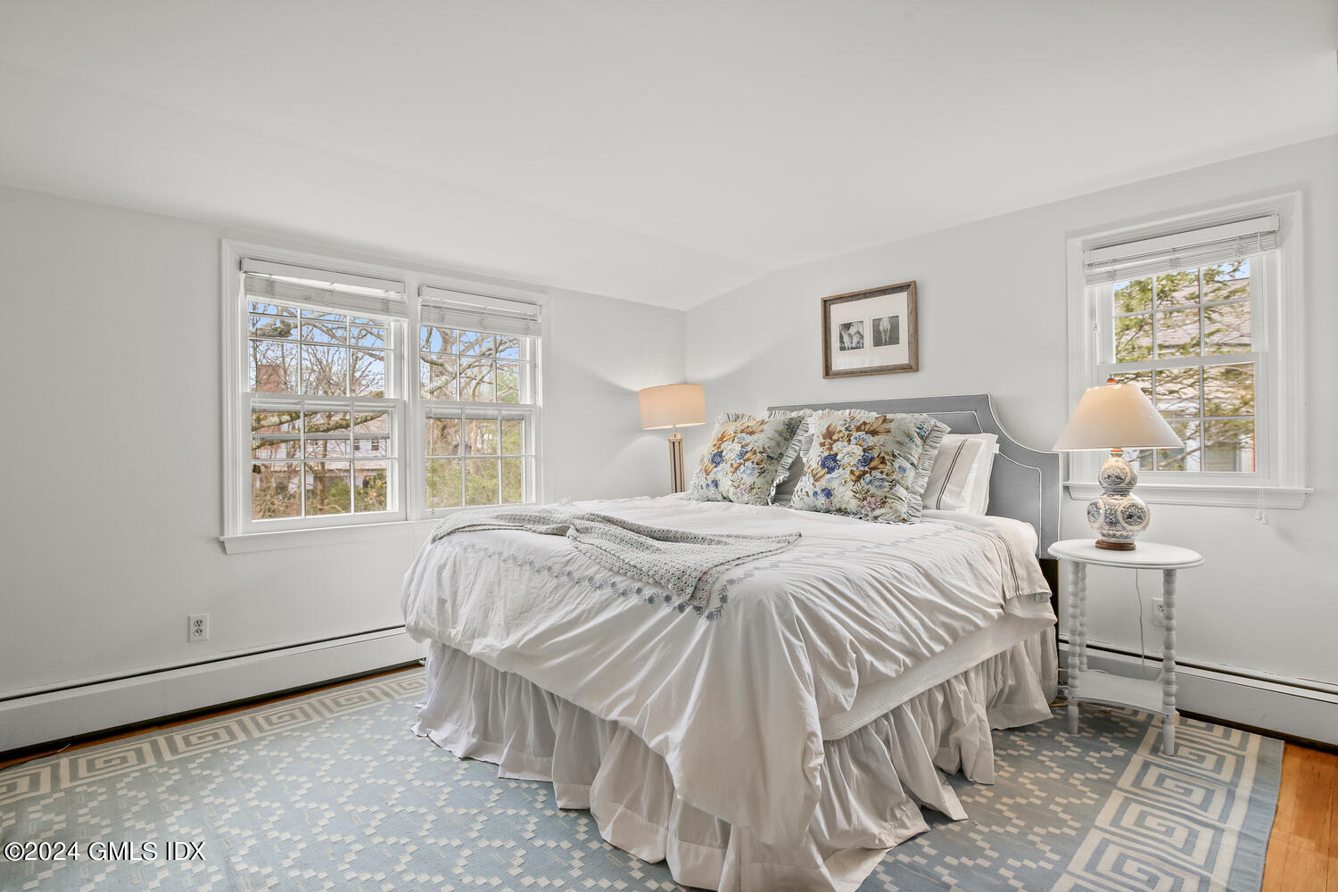 8 Grant Avenue