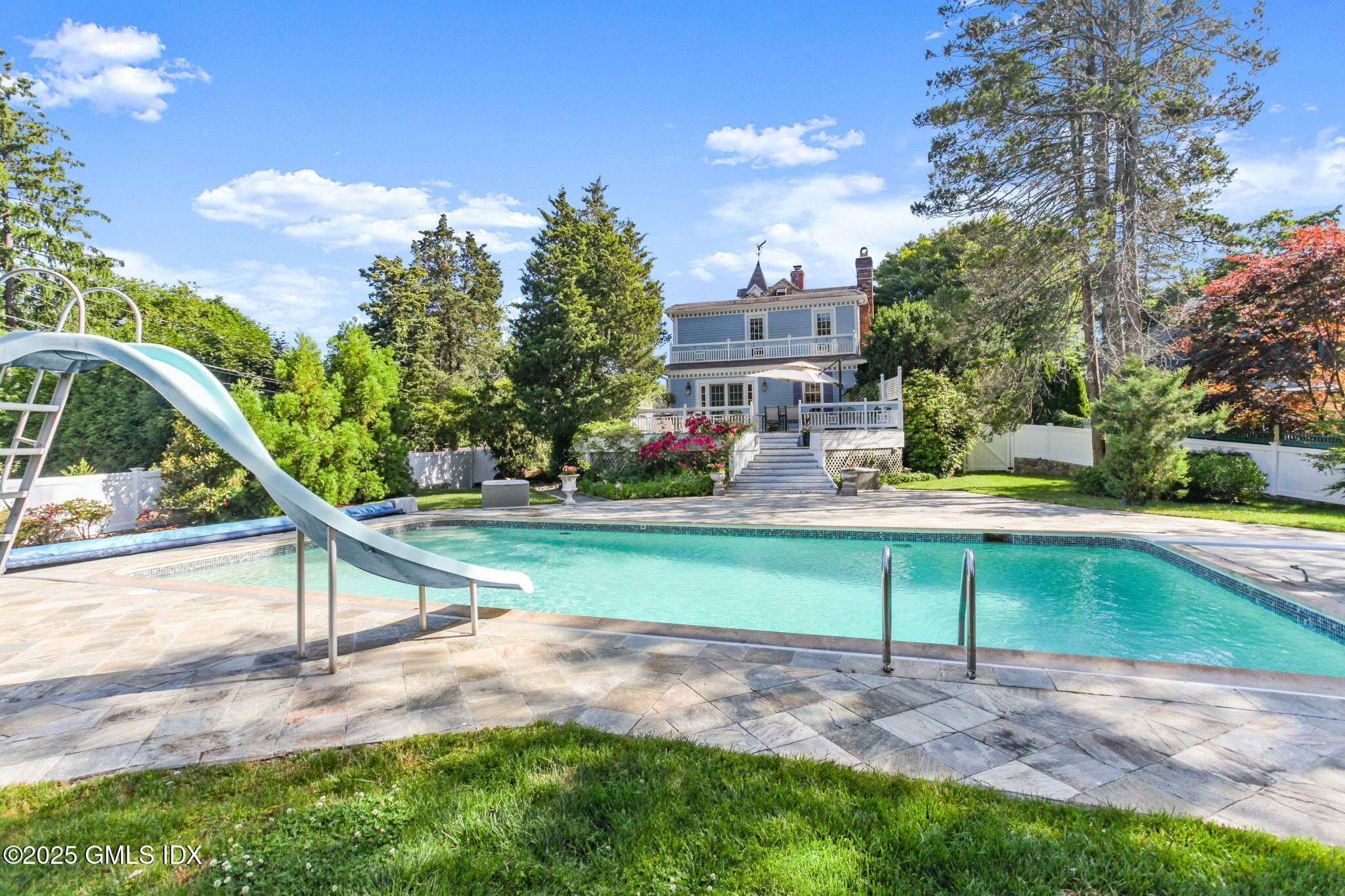 28 Tomac Avenue