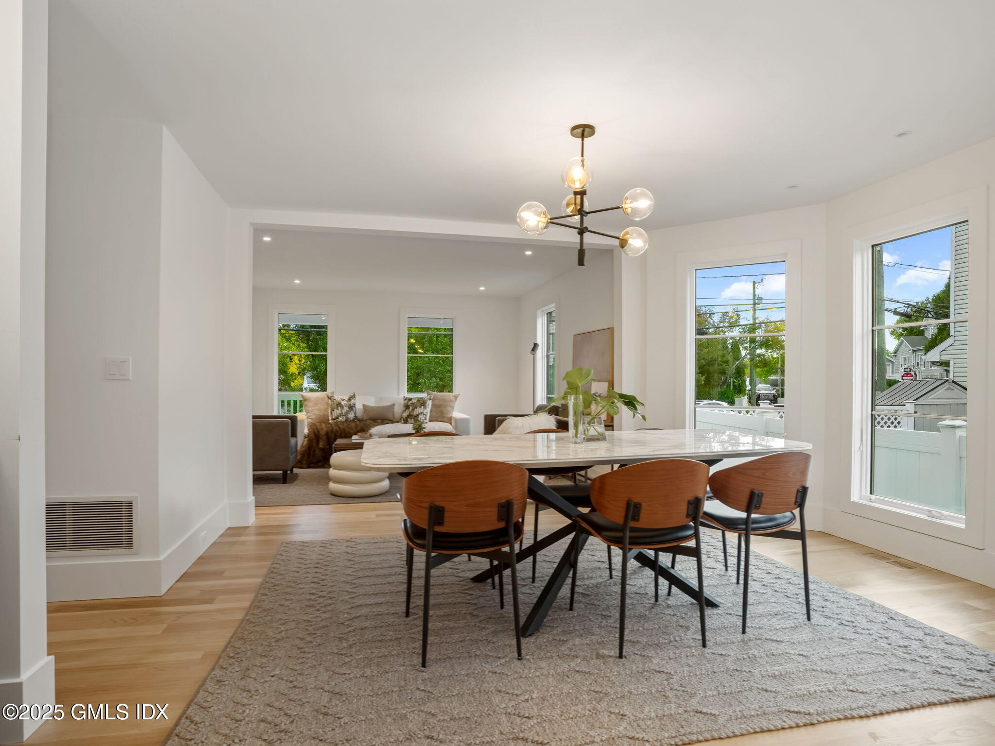 24 Valley Road, Cos Cob