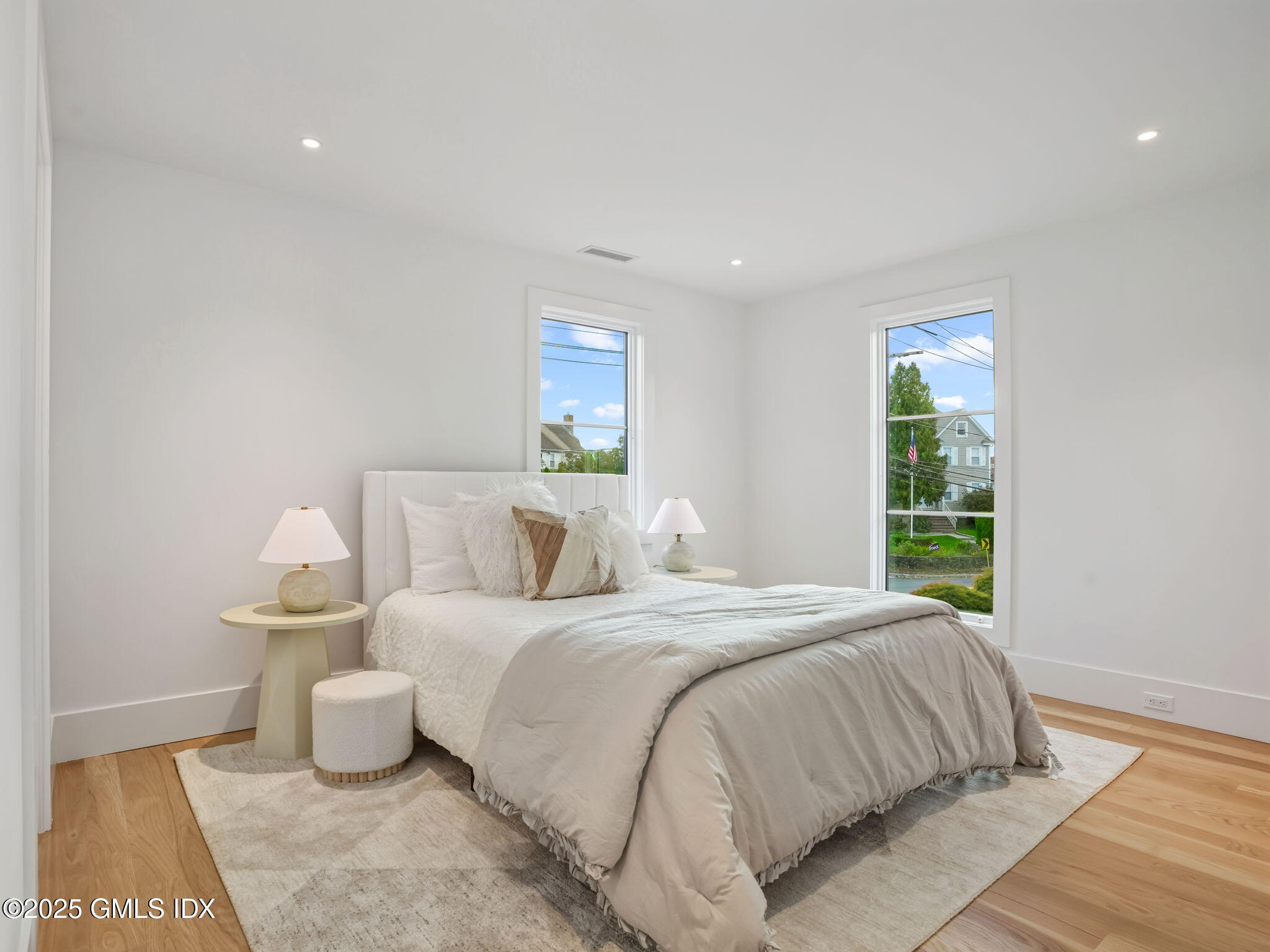 24 Valley Road, Cos Cob