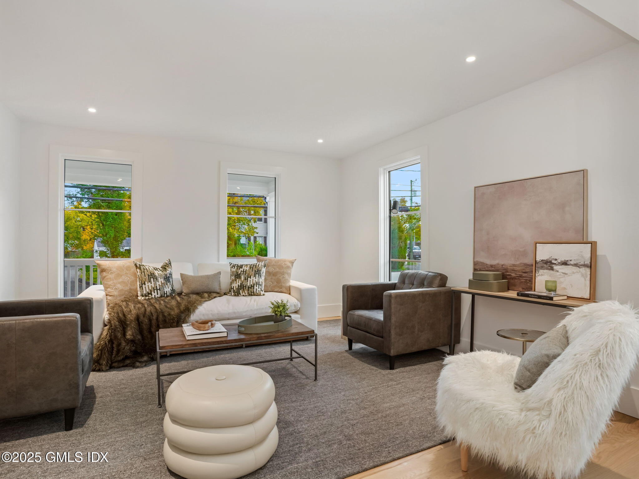 24 Valley Road, Cos Cob