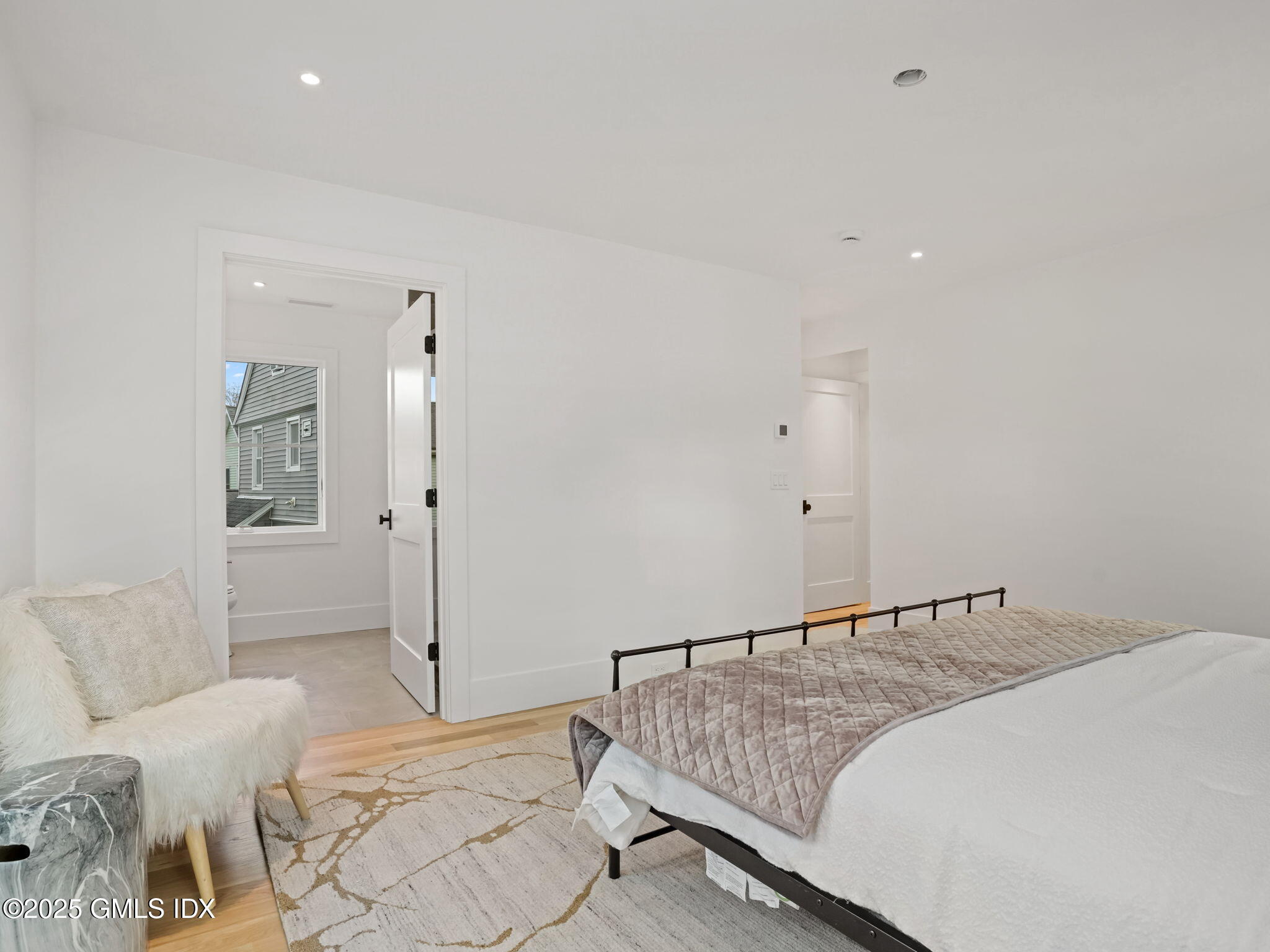 24 Valley Road, Cos Cob