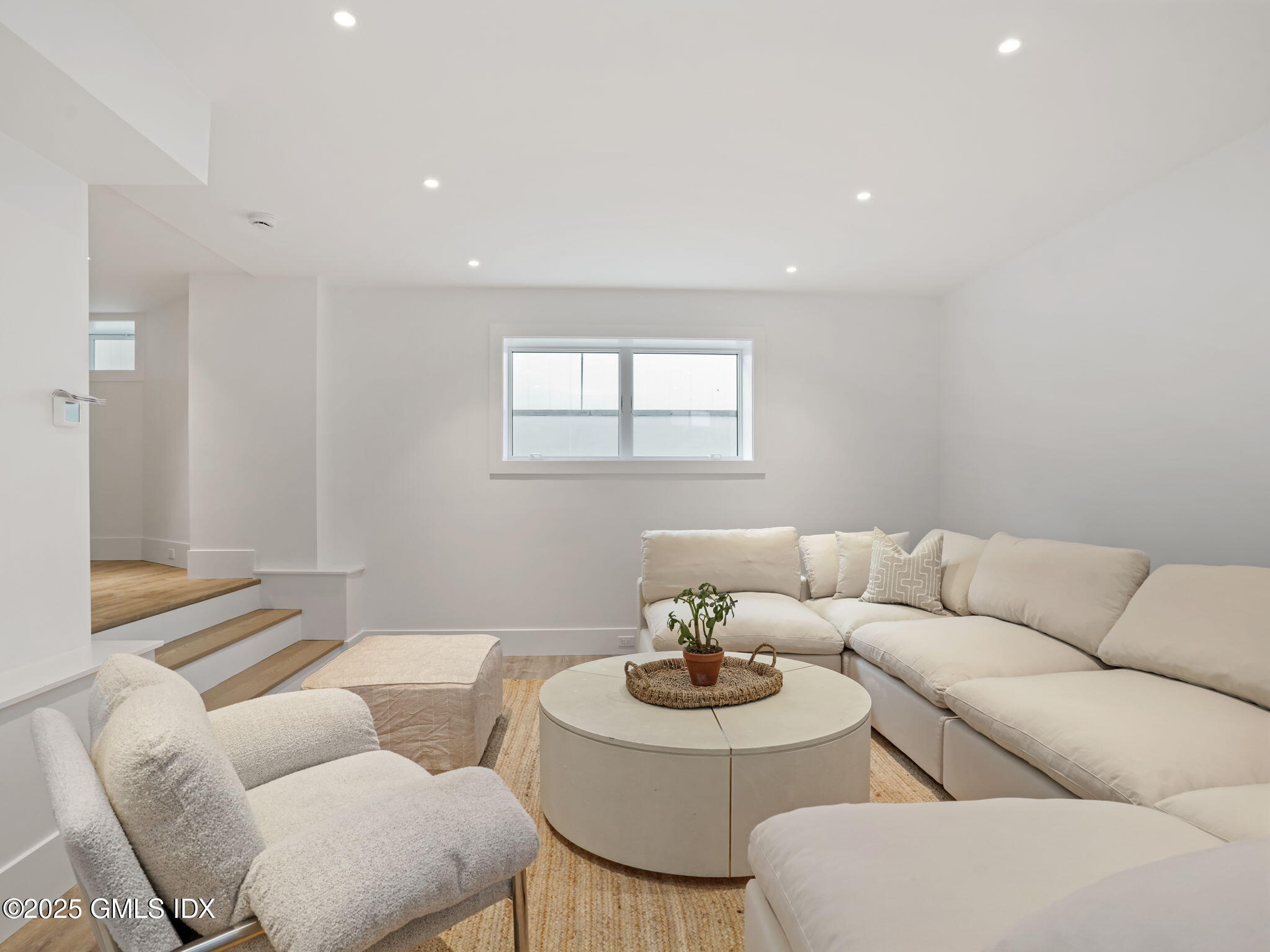 24 Valley Road, Cos Cob