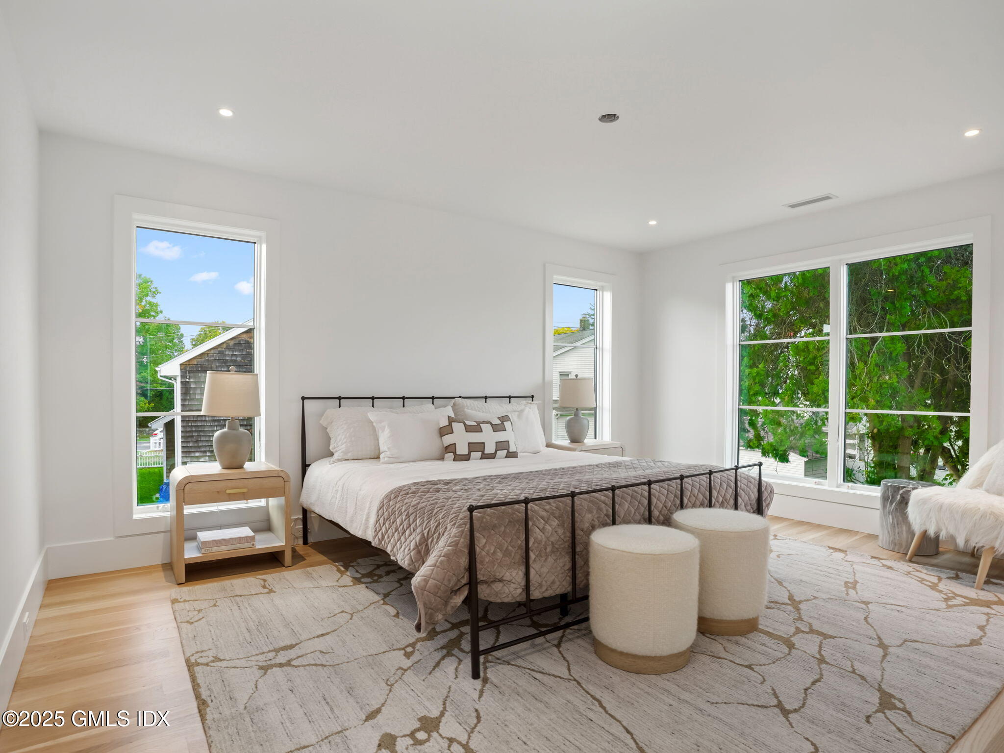 24 Valley Road, Cos Cob