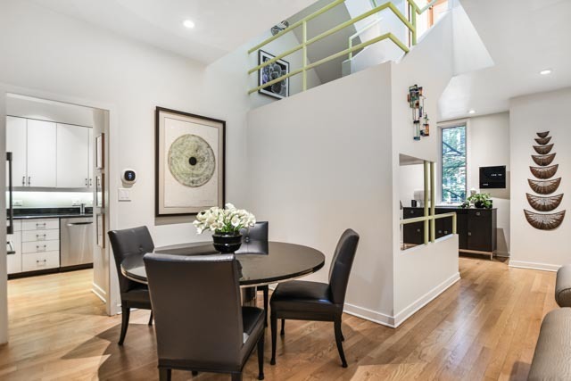 2145 N Clark Street Unit: F