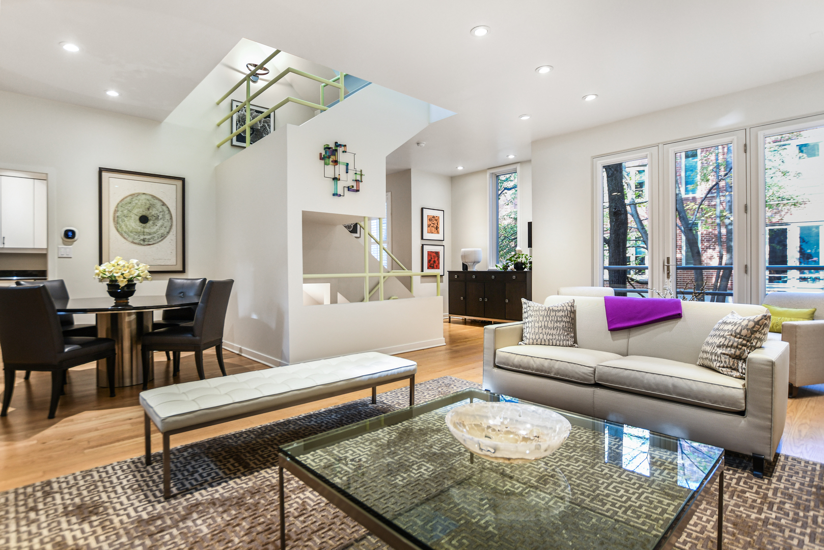 2145 N Clark Street Unit: F