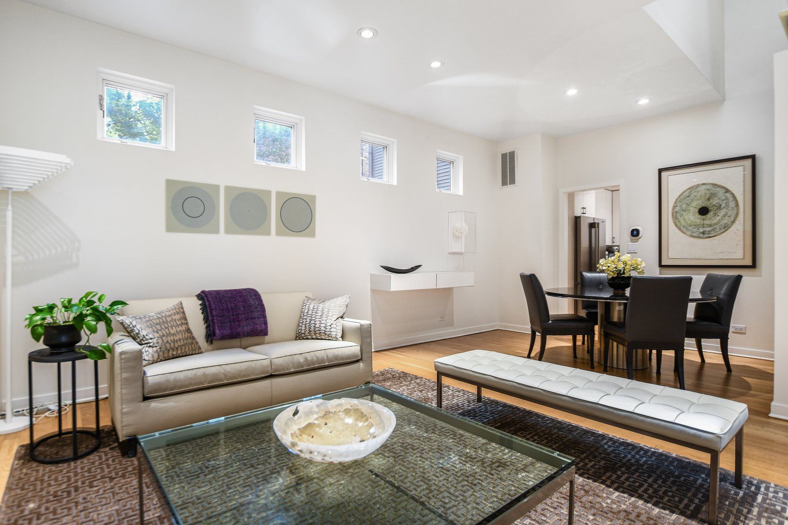 2145 N Clark Street Unit: F