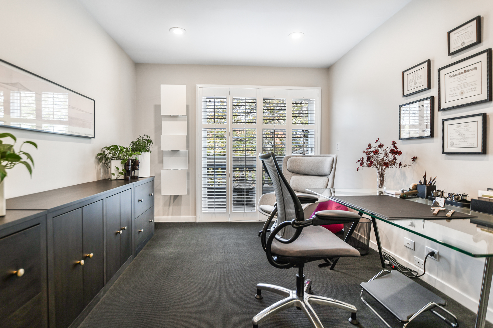 2145 N Clark Street Unit: F