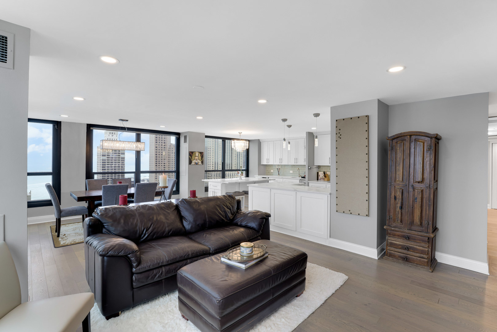 1030 N STATE Street Unit: 47EF