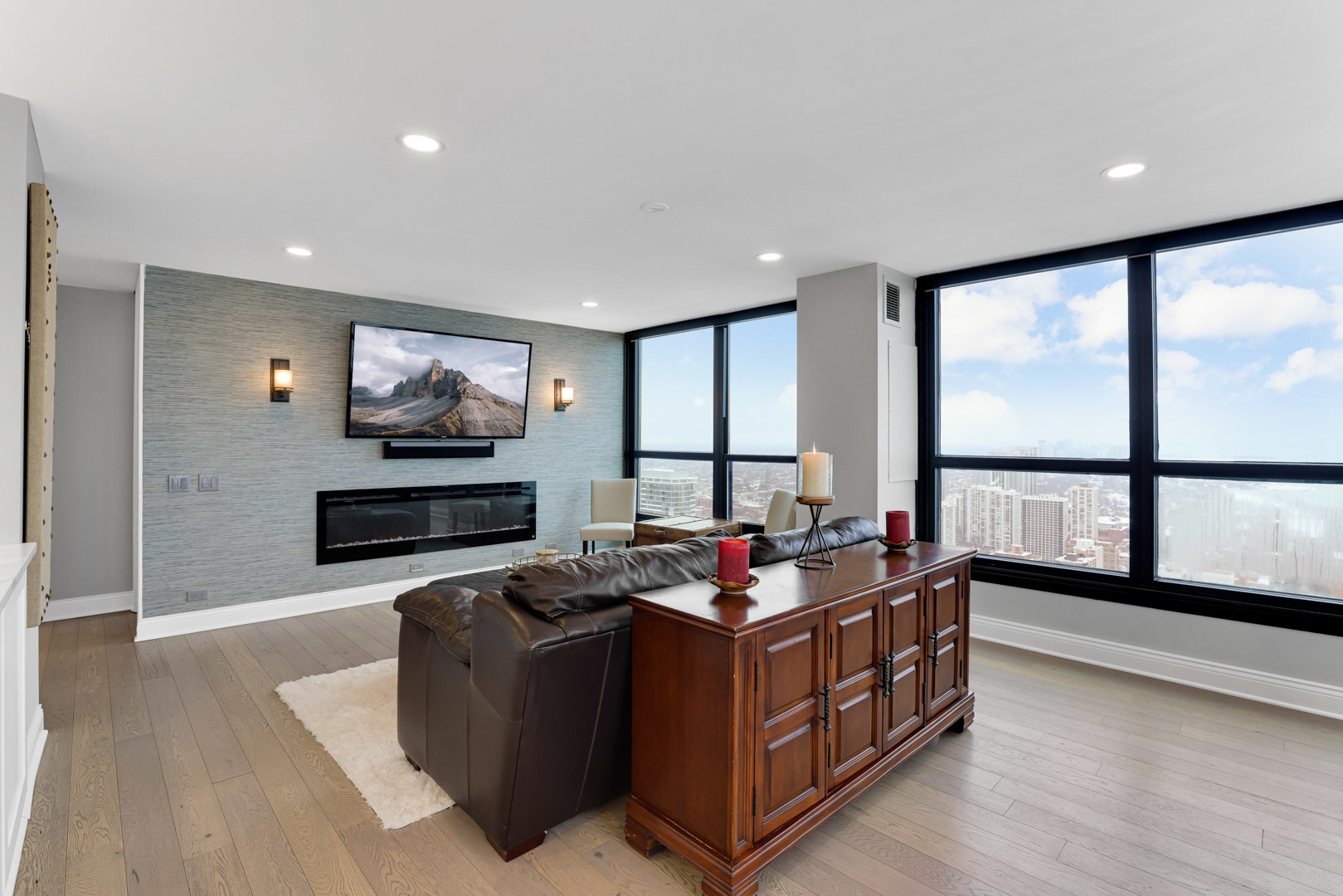 1030 N STATE Street Unit: 47EF