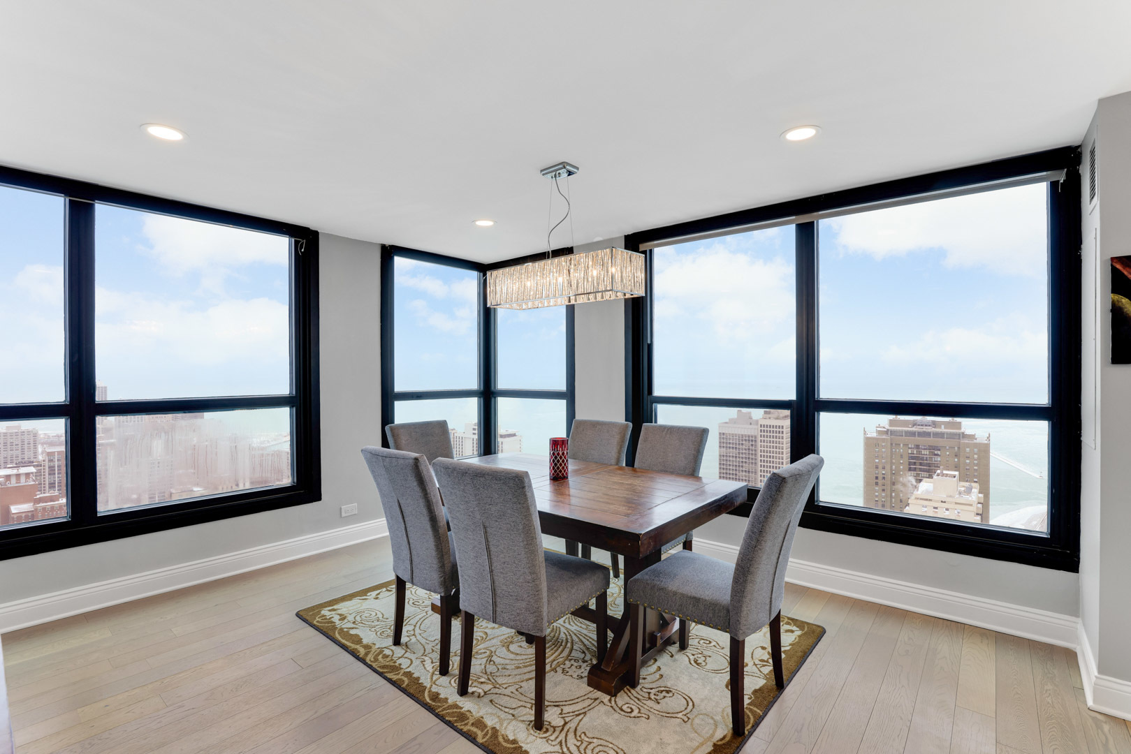 1030 N STATE Street Unit: 47EF